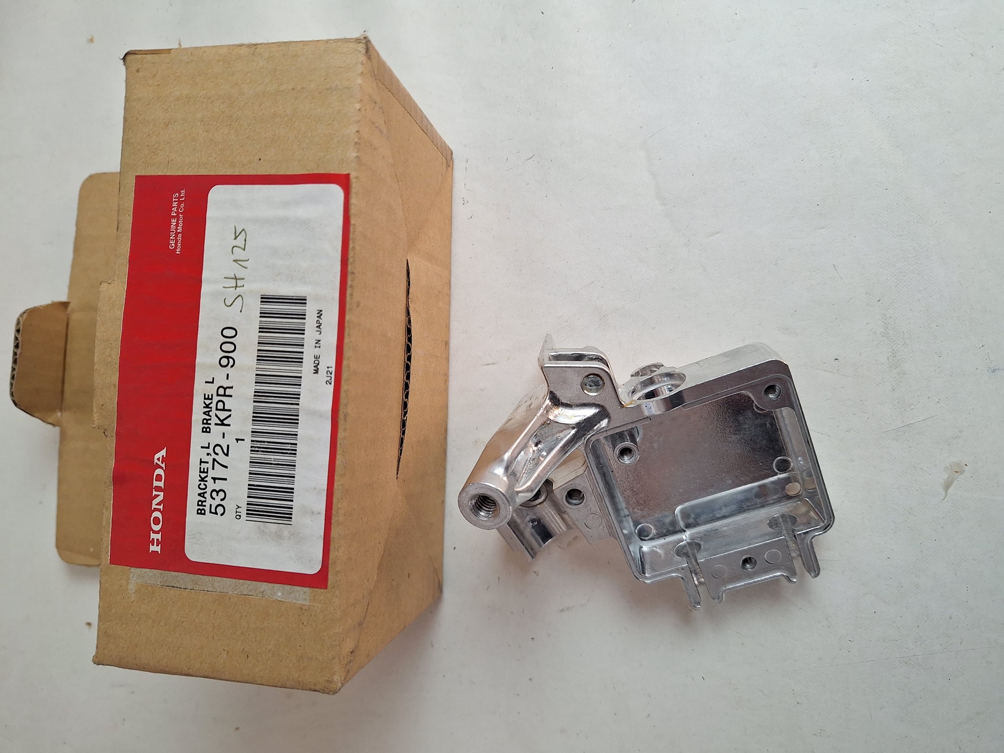 Picture of BRACKET,L BRAKE L  53172-KPR-900